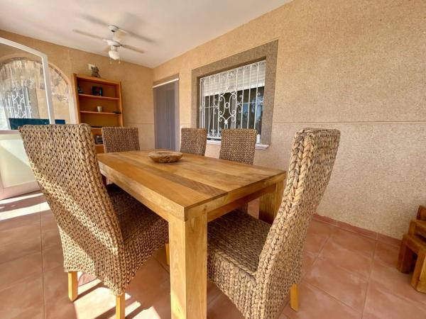 Casa independiente en Urbanización Llano Pastores