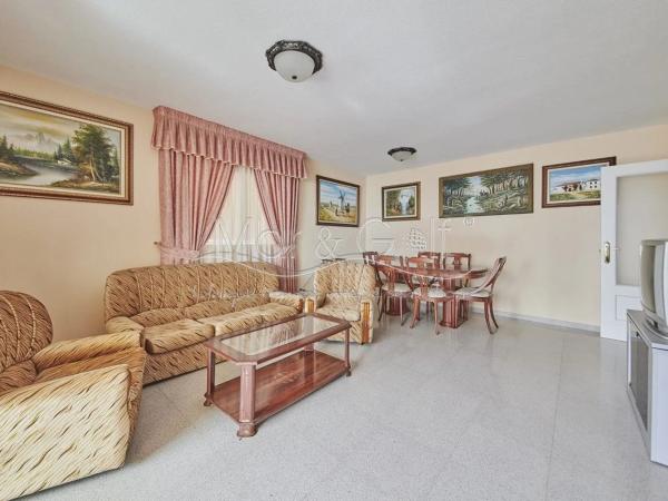 Piso en calle Hisenda de l'Administrador, 5