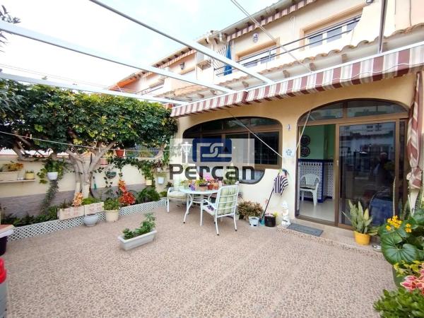 Casa independiente en avenida del Vincle