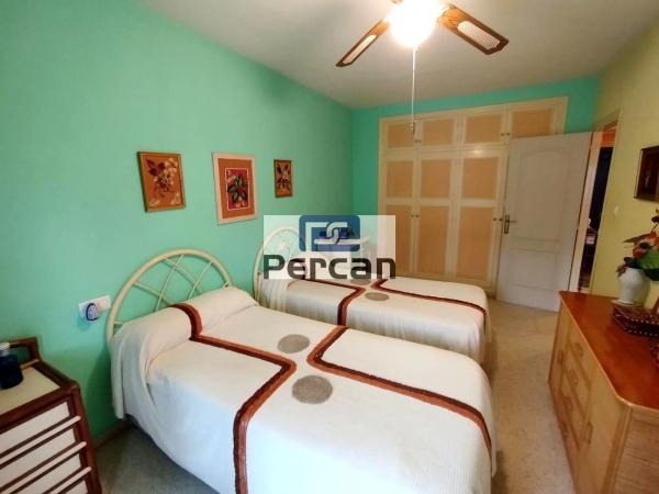 Casa independiente en avenida del Vincle