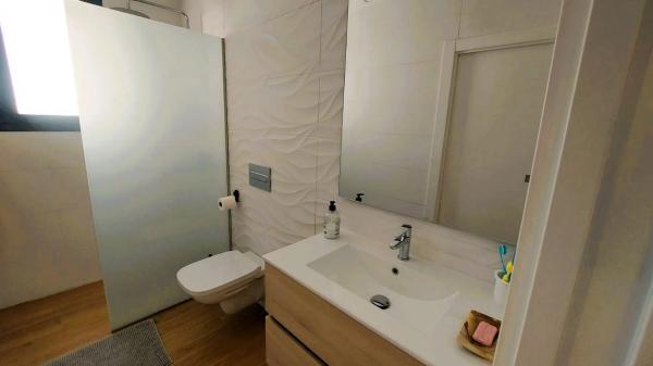 Chalet pareado en calle Lorcha