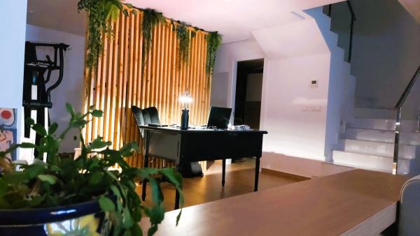 Chalet pareado en calle Lorcha