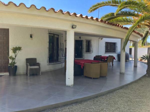 Casa independiente en calle de Benidoleig, 9