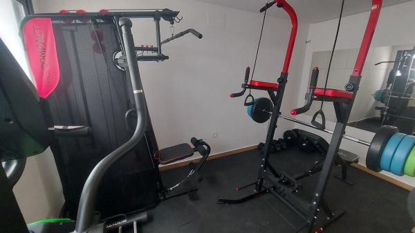 Chalet pareado en calle Lorcha