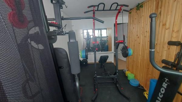 Chalet pareado en calle Lorcha