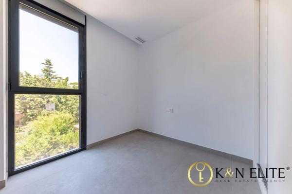 Piso en calle de Quito Malena