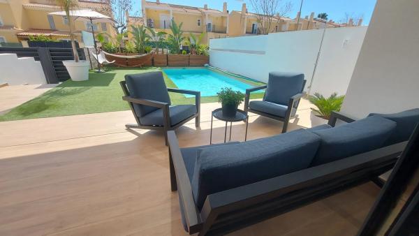 Casa independiente en calle Lorcha, 8