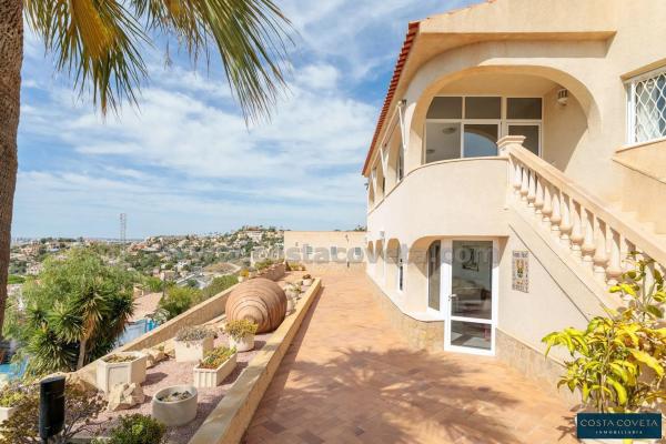 Casa independiente en calle Islandia, 196 -212