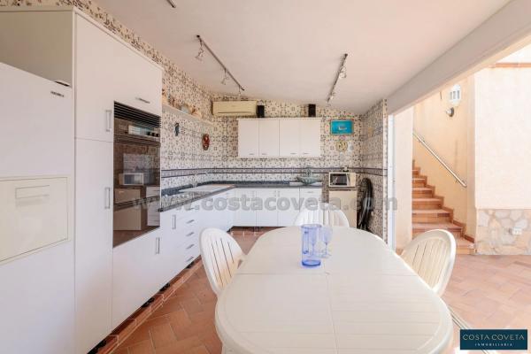 Casa independiente en calle Islandia, 196 -212