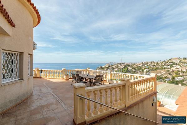 Casa independiente en calle Islandia, 196 -212