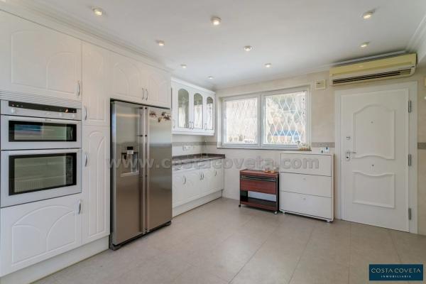 Casa independiente en calle Islandia, 196 -212