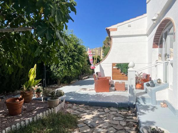 Casa independiente en calle de la Variscita