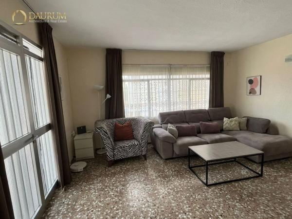 Casa independiente en calle de Gregal