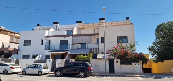 Chalet adosado en Torre de les Maçanes, 22