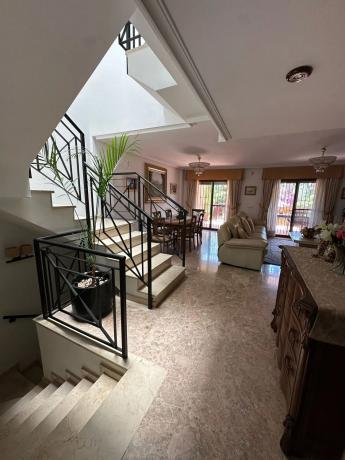 Chalet adosado en calle Ossa Major, 3