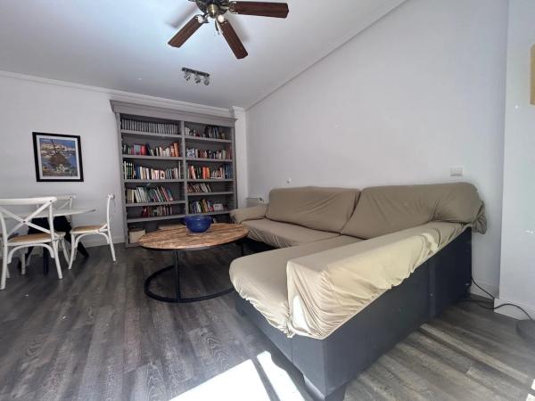 Piso en calle Manolo Morán, 51