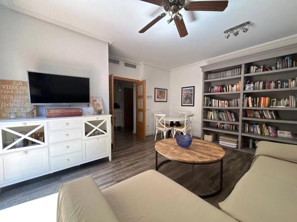 Piso en calle Manolo Morán, 51