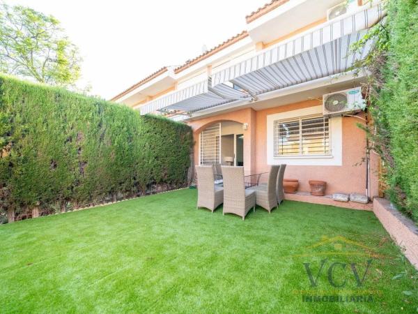 Chalet adosado en avenida Capiscol