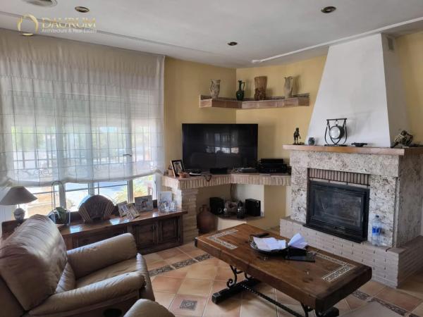 Chalet en calle del Pou