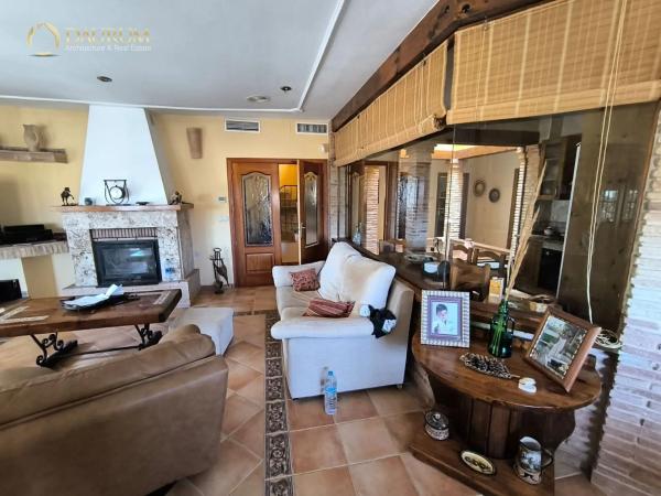 Chalet en calle del Pou