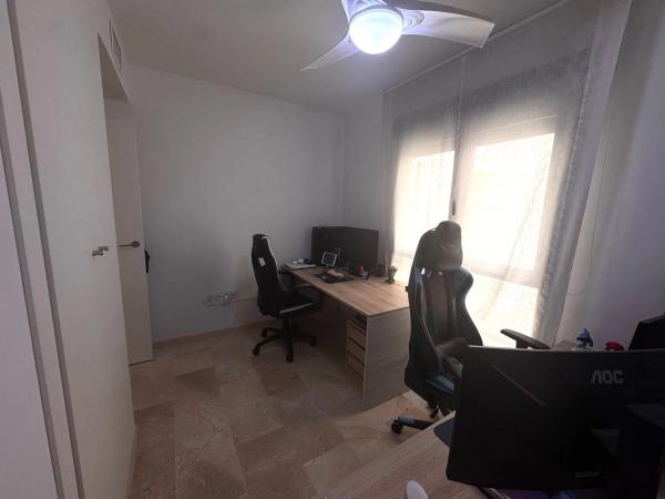 Piso en calle la Huerta, 104