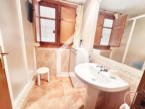 Casa independiente en calle de la Baiona Alta