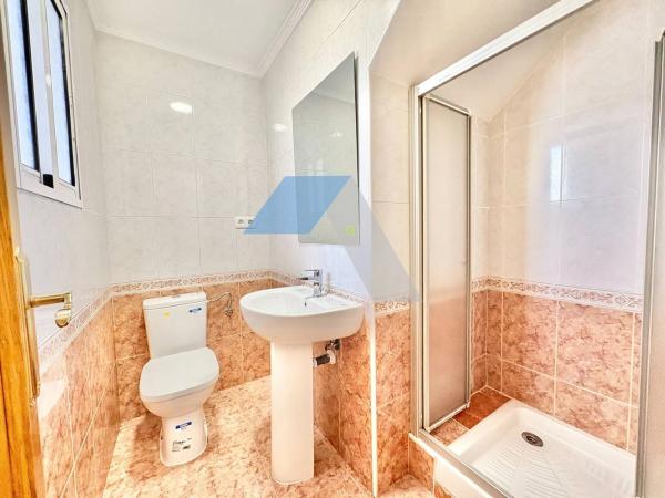 Casa independiente en calle Pizarro