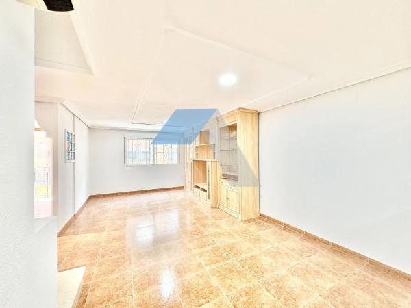 Casa independiente en calle Pizarro