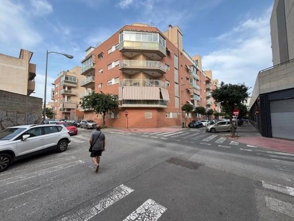 Piso en CL Dr Marañon, 14