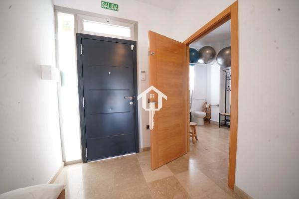 Chalet adosado en carretera Molinar