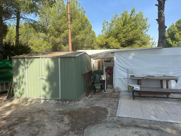 Casa independiente en urbanizacion terol