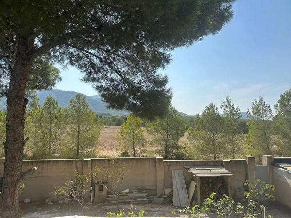 Casa independiente en urbanizacion terol