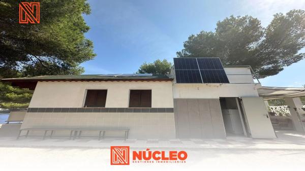 Casa independiente en urbanizacion terol