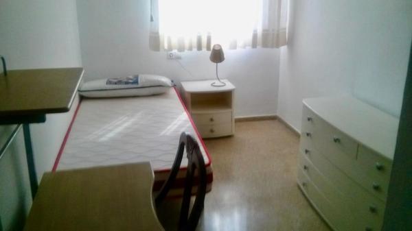 Piso en plaza del Centenari, 45