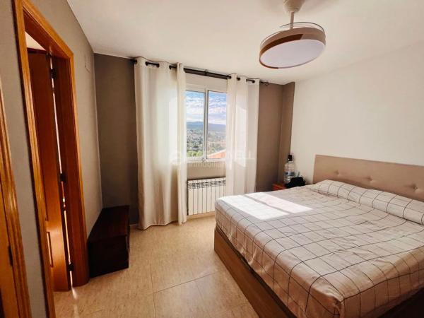 Chalet adosado en calle Perú