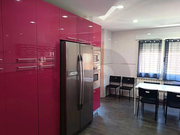 Piso en calle Santa Pola, 2