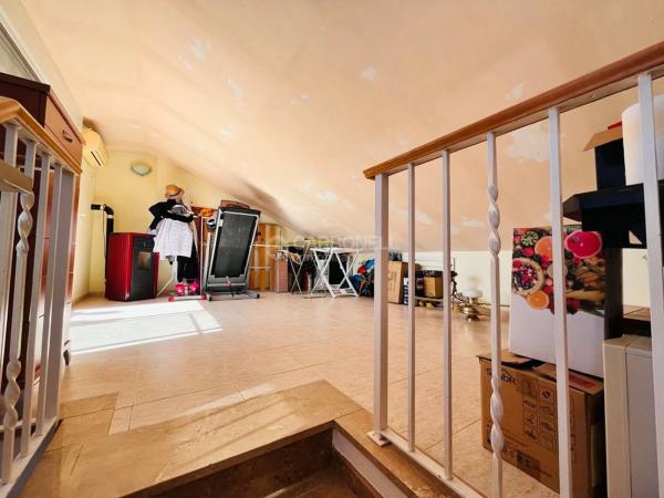 Chalet adosado en calle Perú