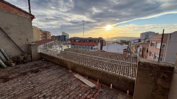 Casa de pueblo en calle de Laporta, 18