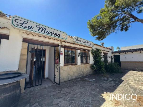 Casa independiente en avenida del Baladrar