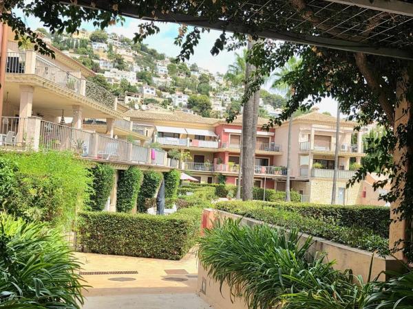 Piso en calle el Rossinyol