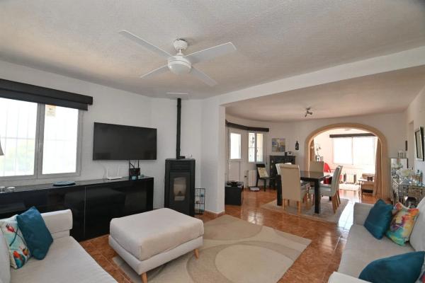 Casa independiente en Urbanització les Fonts