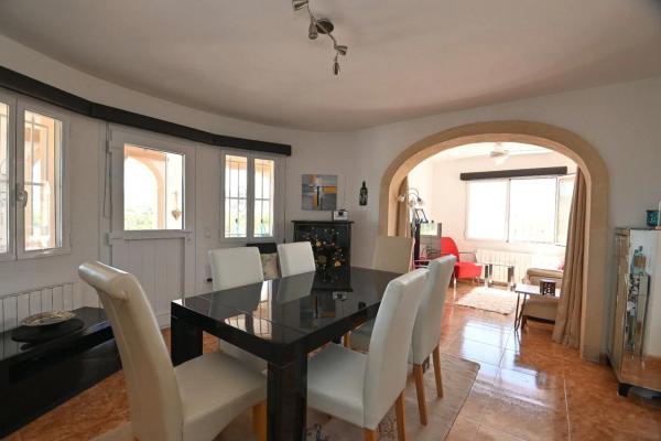 Casa independiente en Urbanització les Fonts