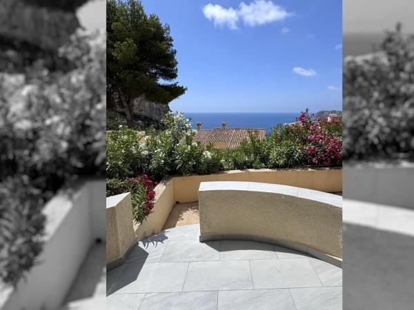 Chalet adosado en calle Pueblo de la Luz, 44