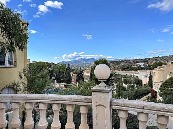 Chalet en calle Palmeras, 500