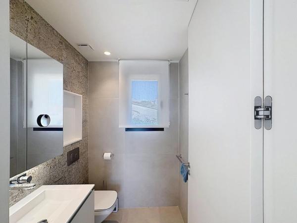 Casa independiente en calle Jazmines