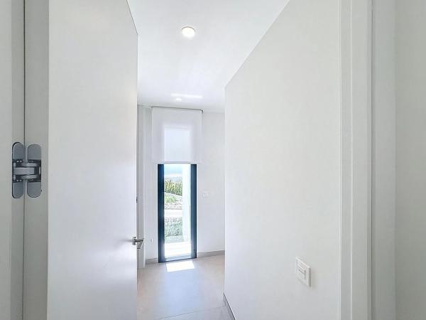 Casa independiente en calle Jazmines