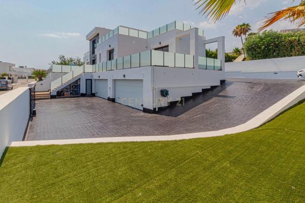 Casa independiente en Partida Benicolada, 2 s