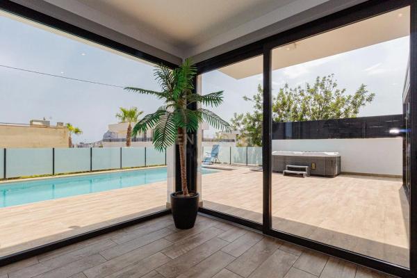 Casa independiente en Partida Benicolada, 2 s