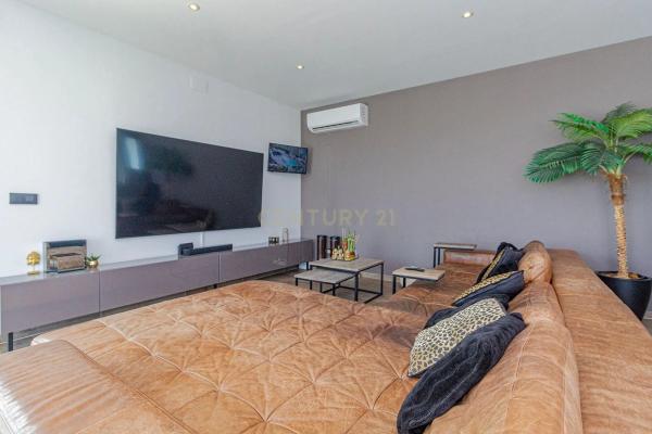 Casa independiente en Partida Benicolada, 2 s