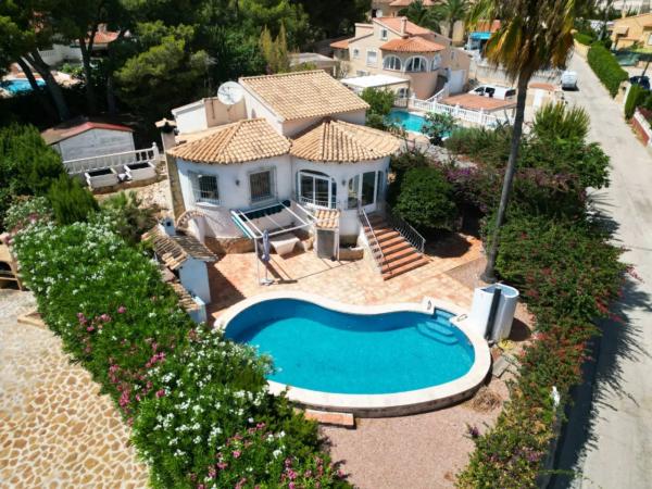 Chalet en Manzanera-Tosal